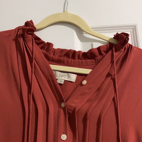 Size Medium Loft Tunic Top - Picture 2 of 4